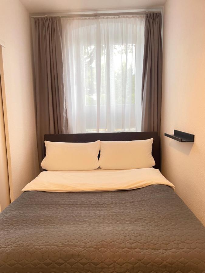 Ferienwohnung Im Stadtzentrum Von Bernau - Schoene Ferienwohnung Mit 1 1/2 Zimmern, Bad, Spuelmaschine, Waschmaschine, Komplette Kueche, Wlan Bernau bei Berlin Luaran gambar